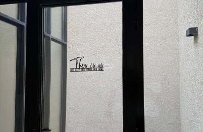 Floor 390 SQM with 4 Bedrooms