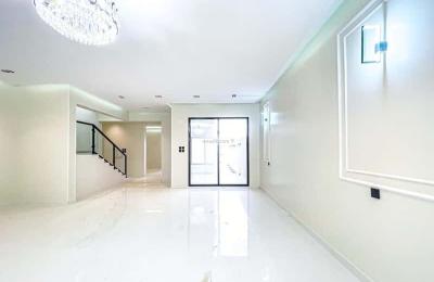 Villa 375 SQM Facing East on 20m Width Street