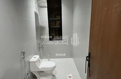 Apartment with 6 Bedrooms