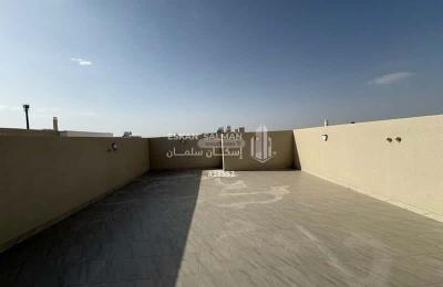 Villa 300 SQM Facing North on 20m Width Street