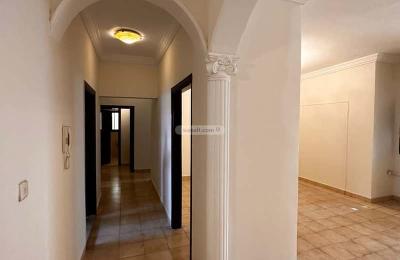 Apartment 989.23 SQM with 5 Bedrooms