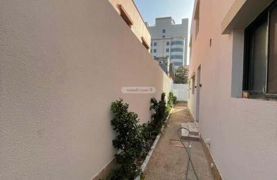 Villa 330 SQM Facing East with 4 Bedrooms