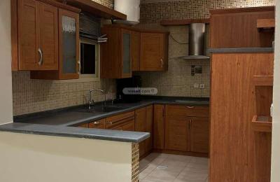 Floor 300 SQM with 4 Bedrooms