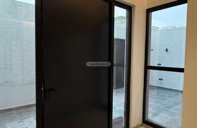 Floor 248.6 SQM with 3 Bedrooms