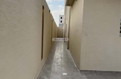 Apartment with 6 Bedrooms