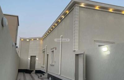 Floor 600 SQM with 4 Bedrooms