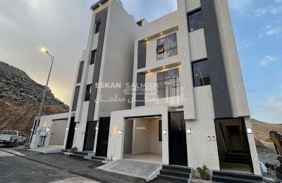 Floor 187.27 SQM with 7 Bedrooms