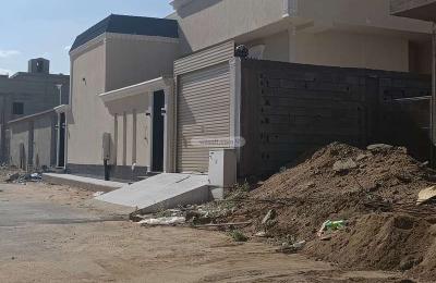 Floor with 7 Bedrooms