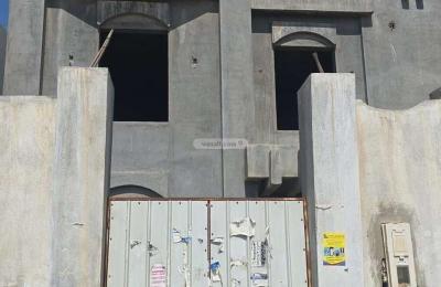 Villa 360 SQM Facing South on 15m Width Street