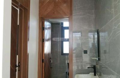 Villa 200 SQM Facing South on 15m Width Street