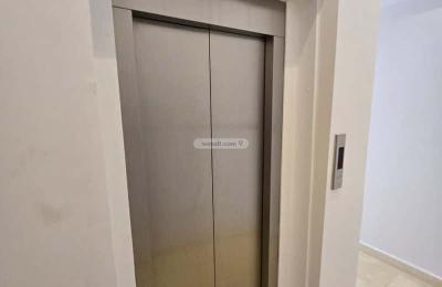 Floor with 5 Bedrooms