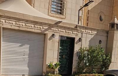 Villa 220.875 SQM Facing West with 6 Bedrooms