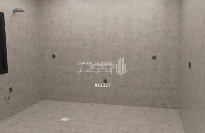 Floor 175.88 SQM with 3 Bedrooms