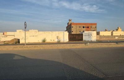 Land 900 SQM Facing East on 16m Width Street