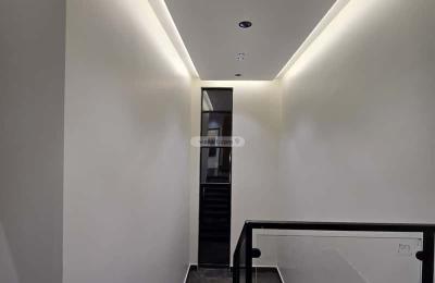 Apartment with 8 Bedrooms