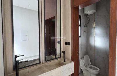 Floor with 5 Bedrooms