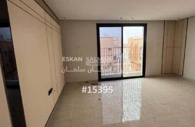 Apartment with 6 Bedrooms