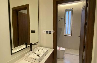 Apartment with 5 Bedrooms