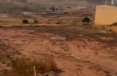 Land 700 SQM Facing North on 15m Width Street