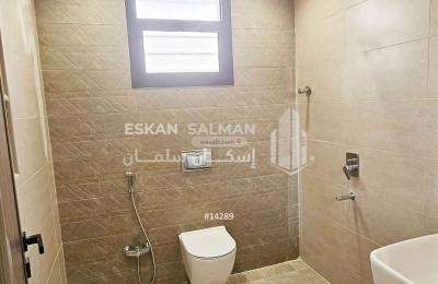 Apartment with 6 Bedrooms