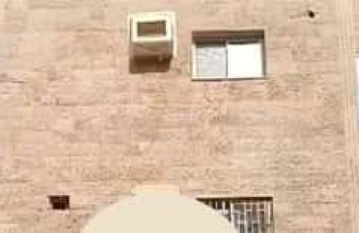 Building 600 SQM Facing East