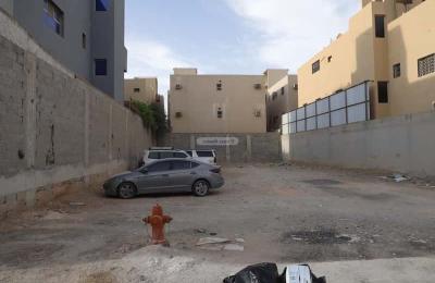Land 450 SQM Facing South on 450m Width Street