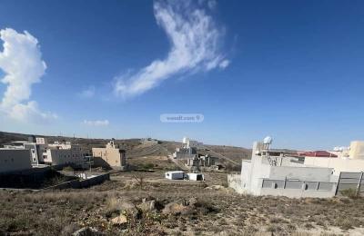 Land 620 SQM Facing South on 15m Width Street