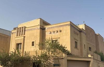 Villa 425 SQM Facing East with 5 Bedrooms