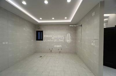 Apartment with 6 Bedrooms