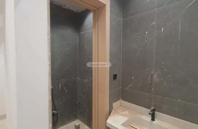 Floor 162.55 SQM with 5 Bedrooms