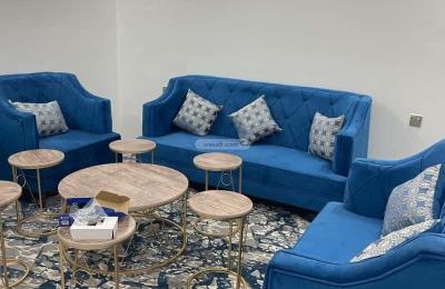 Building 630 SQM with 2 Floors Facing East