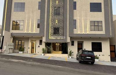 Apartment with 7 Bedrooms