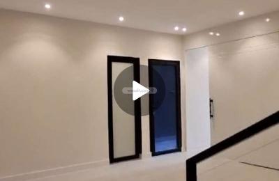 Floor 227.58 SQM with 4 Bedrooms