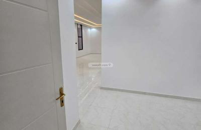 Villa 400 SQM with 1 Apartment Facing West