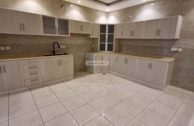 Villa 450 SQM Facing East with 6 Bedrooms