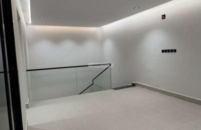 Villa 239.65 SQM Facing North with 5 Bedrooms