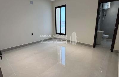 Apartment with 7 Bedrooms