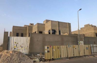 Villa 825 SQM Facing North on 25m Width Street