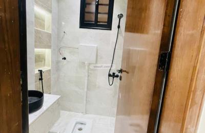 Floor 211.85 SQM with 6 Bedrooms