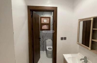 Floor 390 SQM with 4 Bedrooms