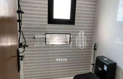 Apartment 220.72 SQM with 6 Bedrooms