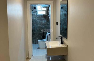 Apartment with 4 Bedrooms