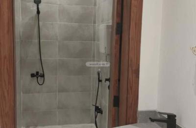 Floor 164.85 SQM with 5 Bedrooms