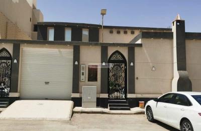 Floor 450 SQM with 3 Bedrooms